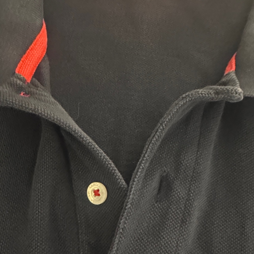 Carolina Herrera Men's Dark Blue Polo with Red Accents - Picture 4 of 10